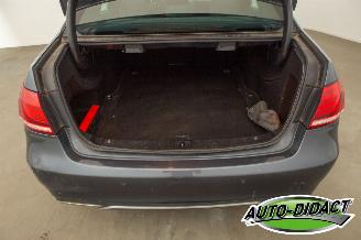 Mercedes E-klasse E200 - Automaat - Navi - Leder picture 34