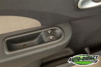 Renault Twingo 1.2-16V Airco Authentique picture 11