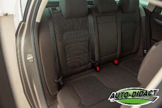 Volkswagen Passat 1.6 TDI Navi Clima Comfortline picture 23