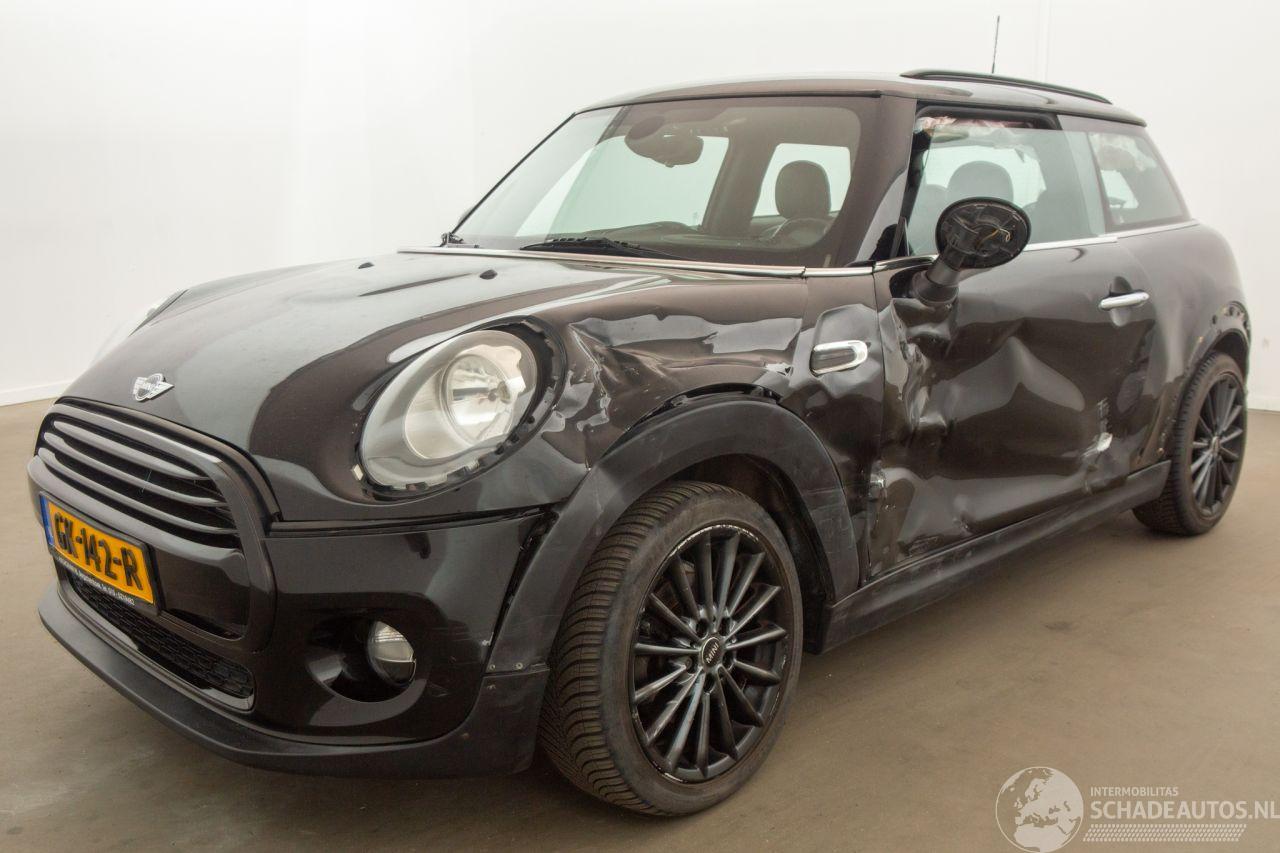 Mini Cooper 1.5 Cooper Automaat Navi Clima Leder Chili Business
