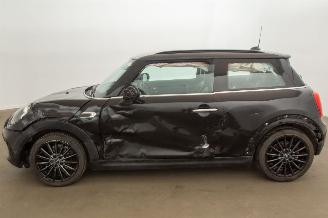 Mini Cooper 1.5 Cooper Automaat Navi Clima Leder Chili Business picture 41