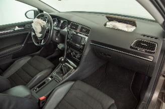 Volkswagen Golf 1.6 TDI Clima Navi Highline picture 20