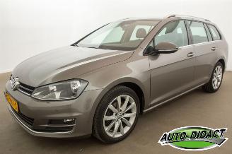 Vaurioauto  passenger cars Volkswagen Golf 1.6 TDI Automaat Navi Camera Clima Business Edition 2015/8