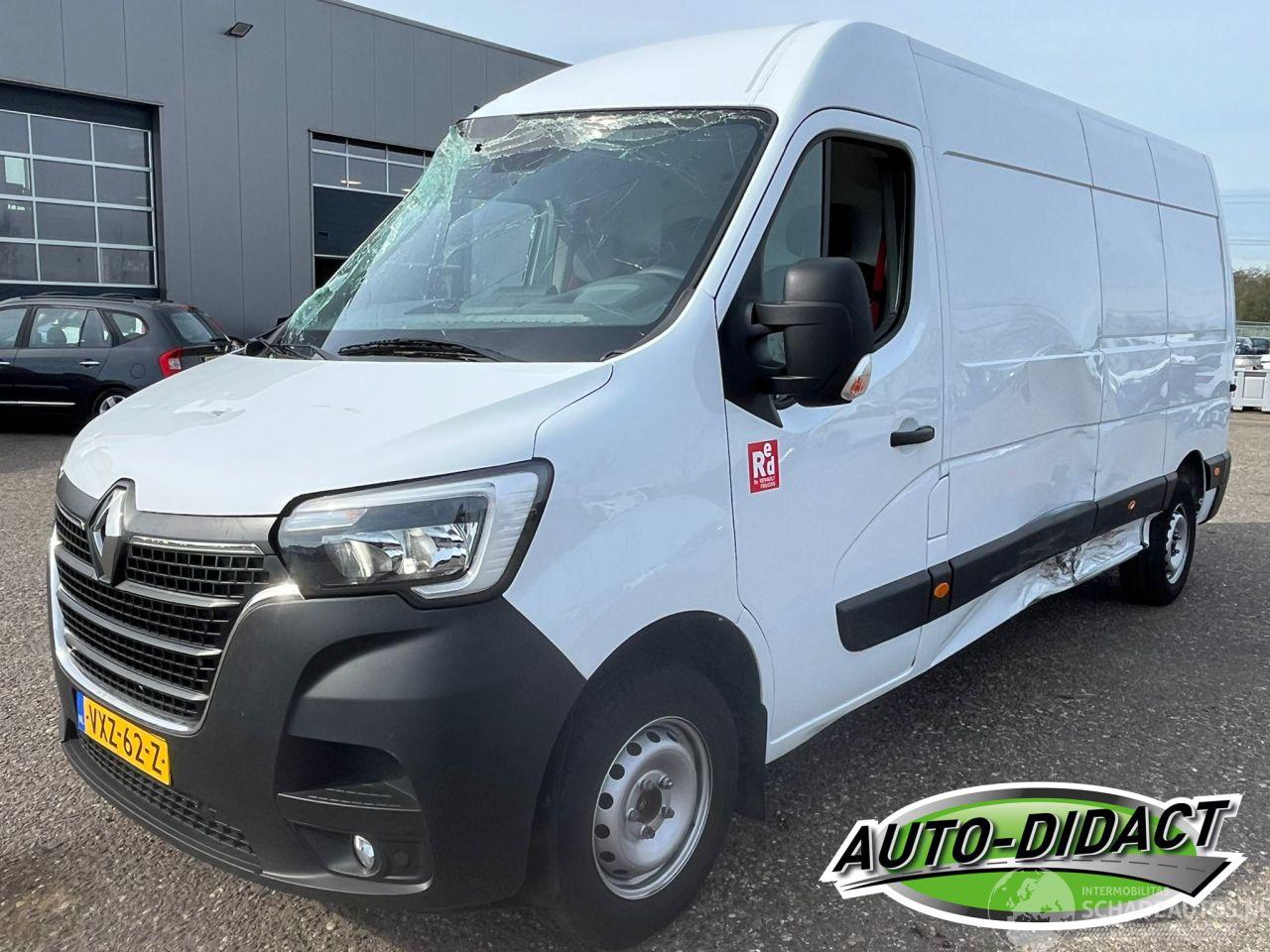 Renault Master T35 2.3 dCi 135 L3H2 Work Edition Motorschade
