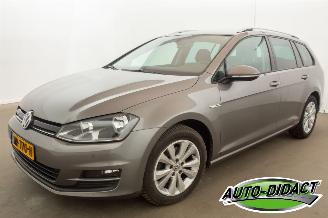 krockskadad bil auto Volkswagen Golf 1.0 TSI Navi Clima Business Edition Connected 2015/12