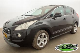 krockskadad bil auto Peugeot 3008 1.6 VTi Clima Pano Première 2009/9