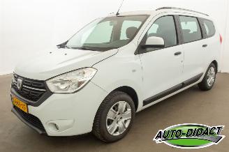 skadebil auto Dacia Lodgy 1.3 TCe 7p. Airco Navi Camera Comfort 2022/2