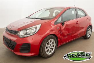 Coche accidentado Kia Rio 1.2 Airco 2015/3