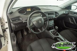 Peugeot 308 1.2 VTi Airco Blue Lease picture 19