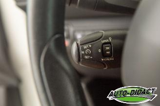 Peugeot 308 1.2 VTi Airco Blue Lease picture 12
