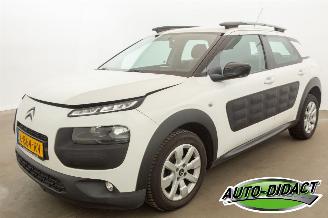 Coche accidentado Citroën C4 cactus 1.2 PureTech Clima Camera Feel 2015/6