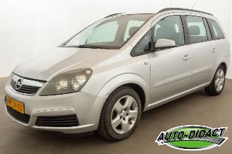 krockskadad bil auto Opel Zafira 1.8 Airco 7p. Enjoy 2006/1