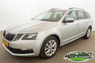 krockskadad bil auto Skoda Octavia 1.5 TSI Automaat Navi Clima Sport Business 2020/3