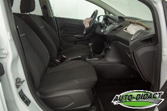 Ford Fiesta 1.0 65kP 111.342 km Airco Navi White Edition picture 17
