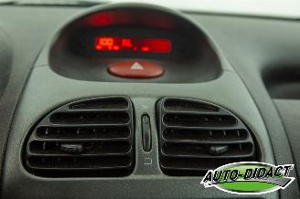Peugeot 206 1.4 Automaat Pop Art picture 7