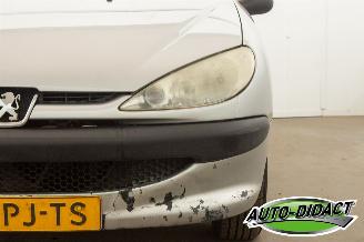 Peugeot 206 1.4 Automaat Pop Art picture 21