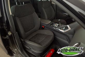 Peugeot 3008 1.6 HDi Navi Clima Blue Lease picture 17