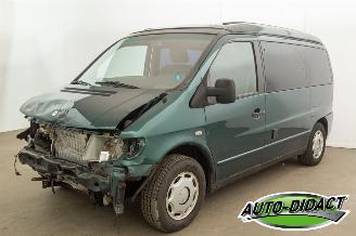 krockskadad bil camper Mercedes  Vito 112 CDI Camper Automaat 2002/8