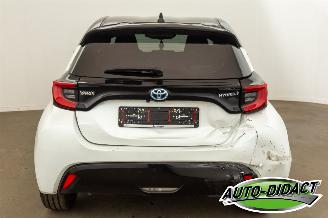 Toyota Yaris 1.5 Hybrid Automaat 24.725 km Navi Camera Clima picture 37