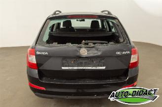 Skoda Octavia 1.6 TDI Clima Ambition picture 32