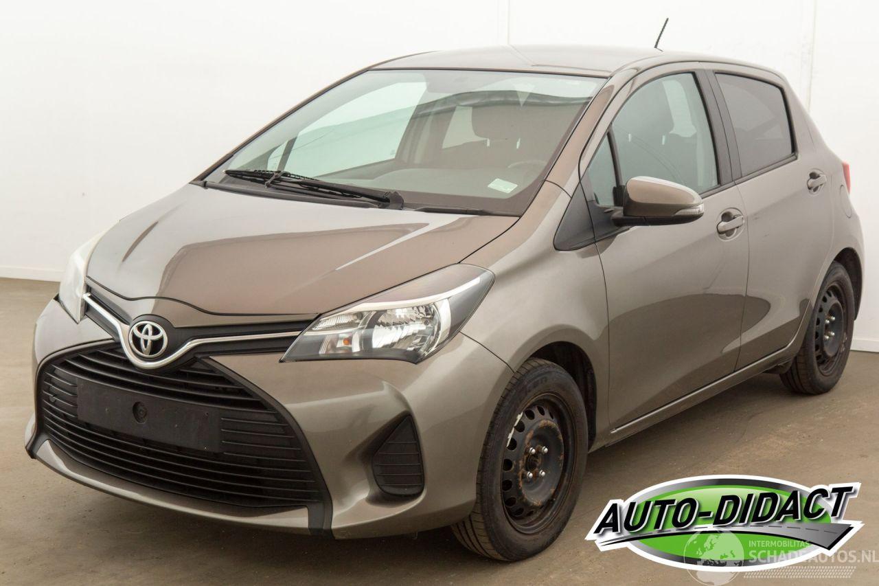Toyota Yaris 1.3 VVT-i Airco Camera Active