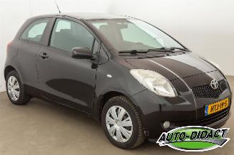 Toyota Yaris 1.0 VVT-i Airco Spirit picture 2