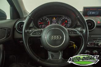 Audi A1 1.0 TFSI Pano Navi Airco picture 5