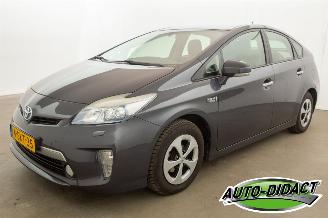 skadebil auto Toyota Prius 1.8 Plug-in Dynamic Business 2013/11