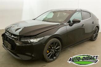skadebil auto Mazda 3 Automaat 64.913 KM Skyactiv 2024/9