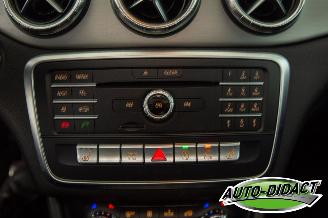 Mercedes Cla-klasse 180 Pano Navi Camera Clima picture 10