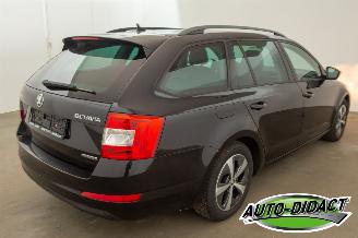 Skoda Octavia 1.6 TDI Navi Clima Greentec Ambition picture 4