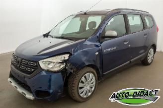 Voiture accidenté Dacia Lodgy Stepway 1.5 dCi 7p. Navi Camera Airco Explorer 2017/7