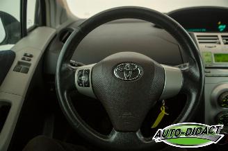 Toyota Yaris 1.3 VVT-i Airco Sol picture 5