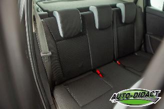Renault Clio 1.2-16V Airco Special Rip Curl picture 20