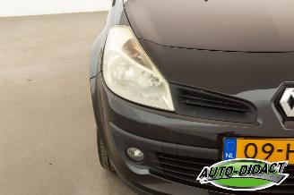 Renault Clio 1.2-16V Airco Special Rip Curl picture 28