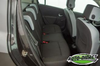 Renault Clio 1.2-16V Airco Special Rip Curl picture 21