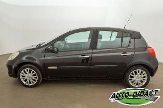 Renault Clio 1.2-16V Airco Special Rip Curl picture 33