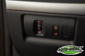 Renault Clio 1.2-16V Airco Special Rip Curl picture 11