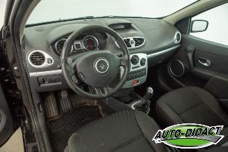 Renault Clio 1.2-16V Airco Special Rip Curl picture 22