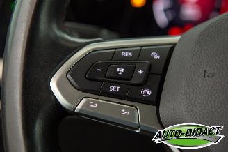 Volkswagen Golf 1.0 eTSI Automaat Digi Dash Navi Life picture 13