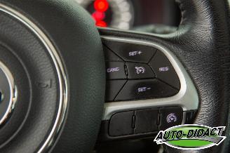 Jeep Renegade 1.4 MultiAir Pano Navi Clima Freedom picture 16