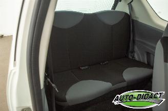 Peugeot 107 1.0-12V Airco picture 16