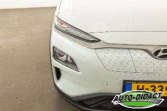 Hyundai Kona 64 kWh SOH 100% EV Comfort Camera Clima picture 30