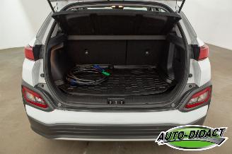 Hyundai Kona 64 kWh SOH 100% EV Comfort Camera Clima picture 34