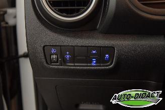 Hyundai Kona 64 kWh SOH 100% EV Comfort Camera Clima picture 15