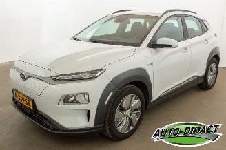 krockskadad bil auto Hyundai Kona 64 kWh EV Comfort Camera Clima 2020/5