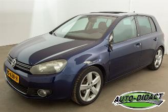 Schadeauto Volkswagen Golf 1.2 TSI BlueMotion Highline 2011/5