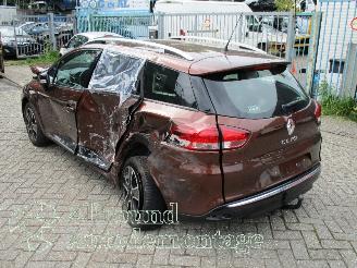 Renault Clio Clio IV Estate/Grandtour (7R) Combi 5-drs 0.9 Energy TCE 90 12V (H4B-4=
00(H4B-A4)) [66kW]  (01-2013/...) picture 4