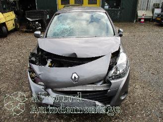 Renault Clio Clio III (BR/CR) Hatchback 1.5 dCi FAP (K9K-770(K9K-67)) [65kW]  (08-2=
010/12-2014) picture 7