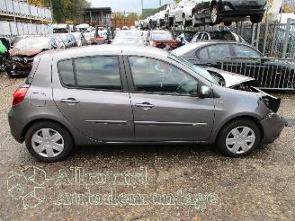 Renault Clio Clio III (BR/CR) Hatchback 1.5 dCi FAP (K9K-770(K9K-67)) [65kW]  (08-2=
010/12-2014) picture 5